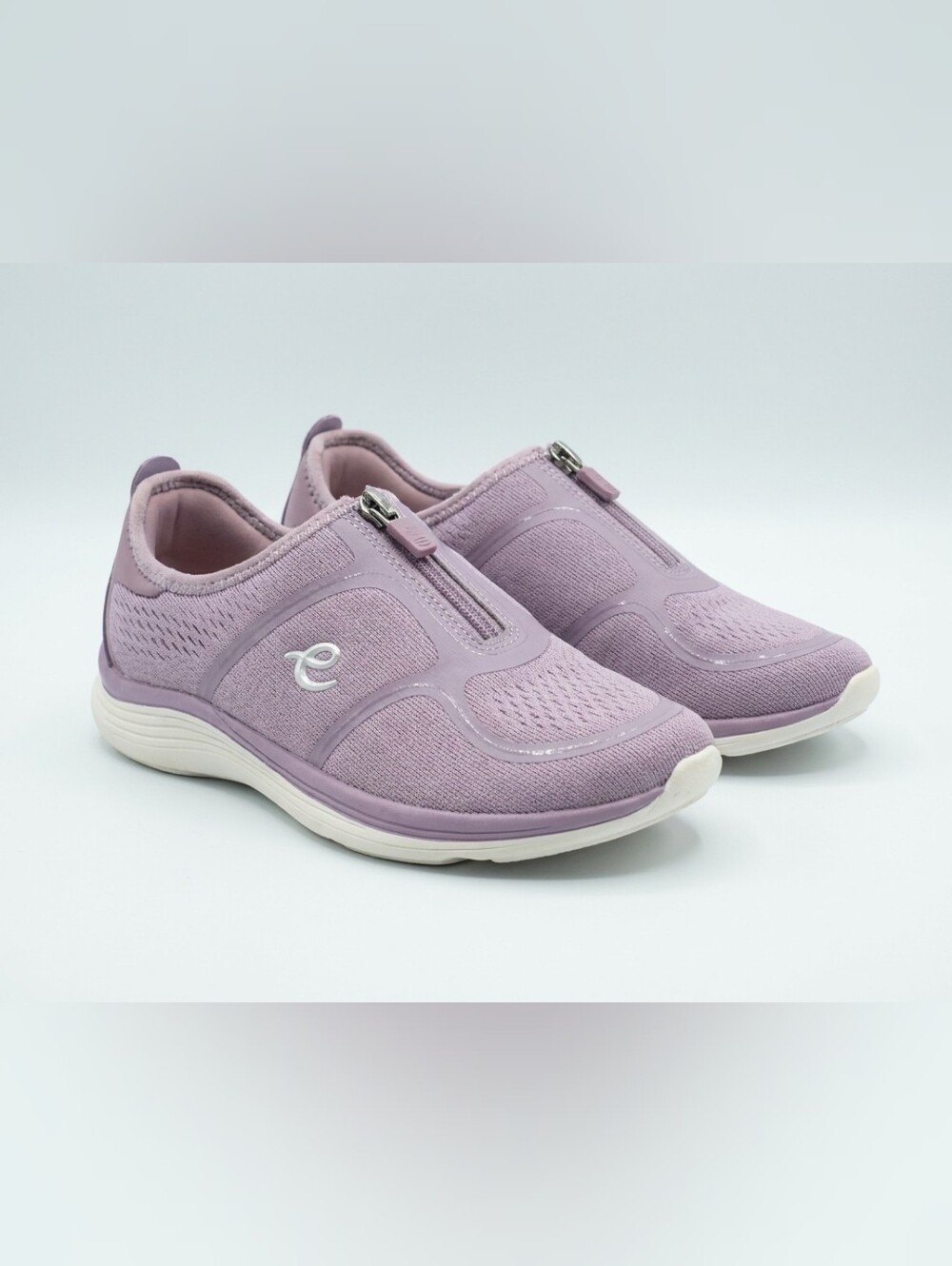 Easy Spirit Purple Front Zip Walking Sneakers Shoes Size 6.5